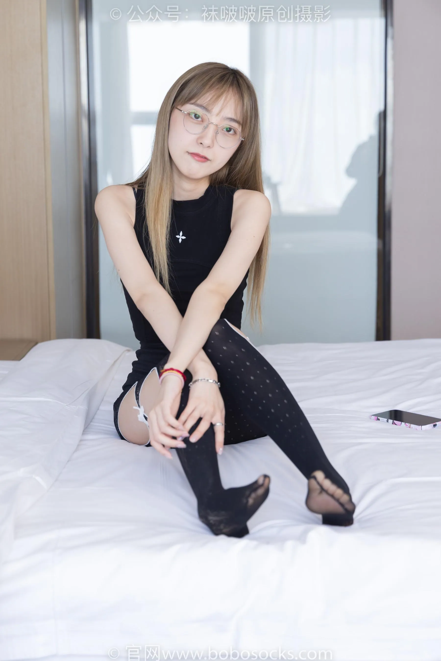 [BoBoSocks袜啵啵]NO.219 稚予-板鞋、拖鞋、厚黑丝、蕾丝黑丝 [87P]插图8